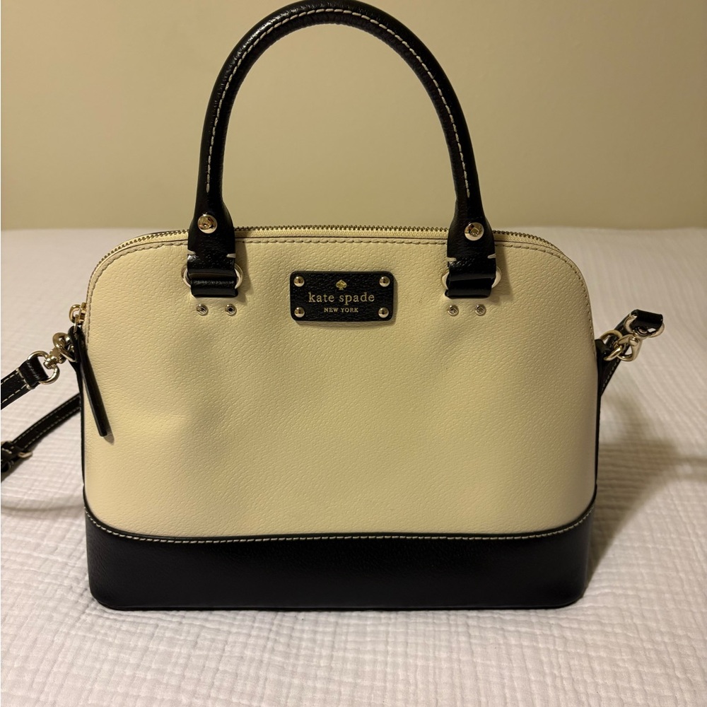 Kate Spade Black and Cream Purse